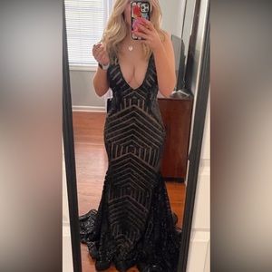 Jovani Size 4 prom dress